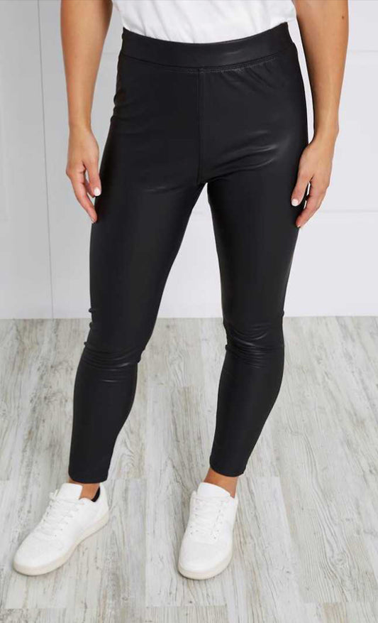 Patent leather jeggings