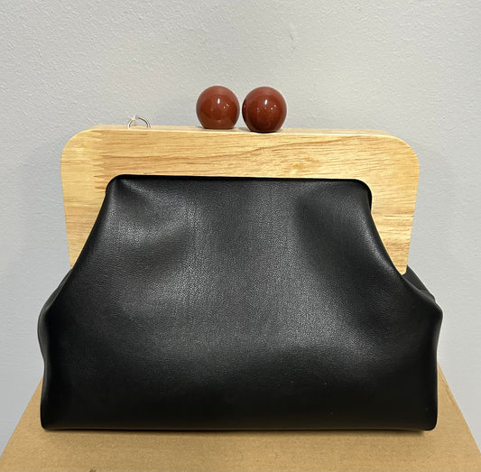 Black clutch