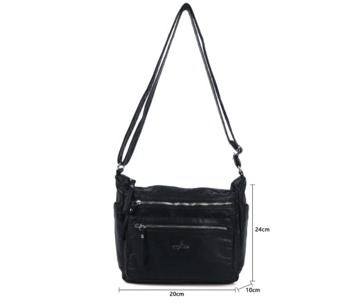 Black medium handbag